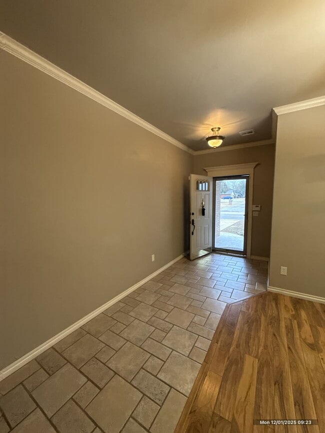 Foto del edificio - Stunning Home with Premium Upgrades and Modern Comforts!