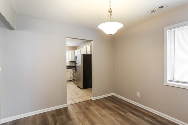 Foto del edificio - 1550 Flicker Rd