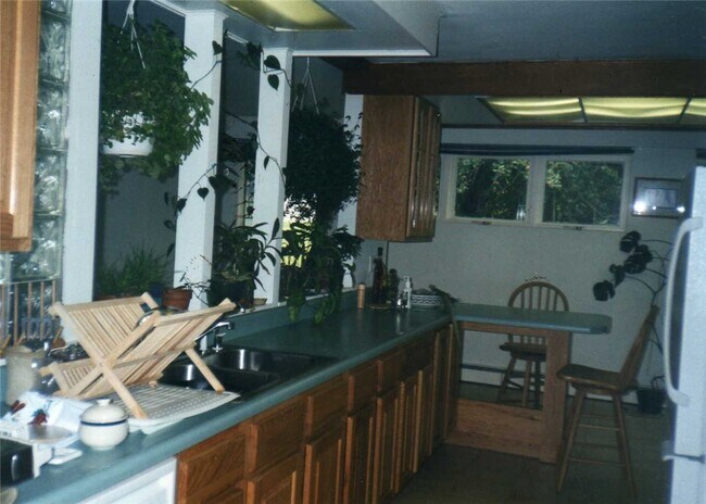 Foto del edificio - 102 Turkey Hill Rd