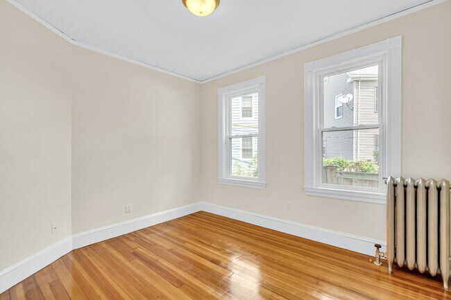 Building Photo - 80 Chestnut St