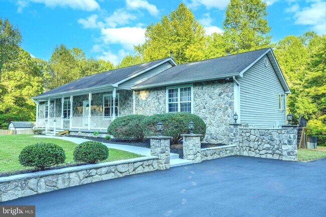 Foto del edificio - 6200 Ben Creek Rd