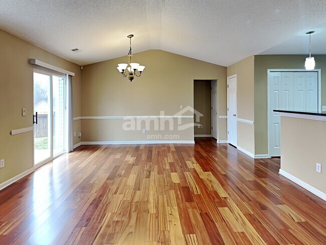 Foto del edificio - 69 Brockmore Drive