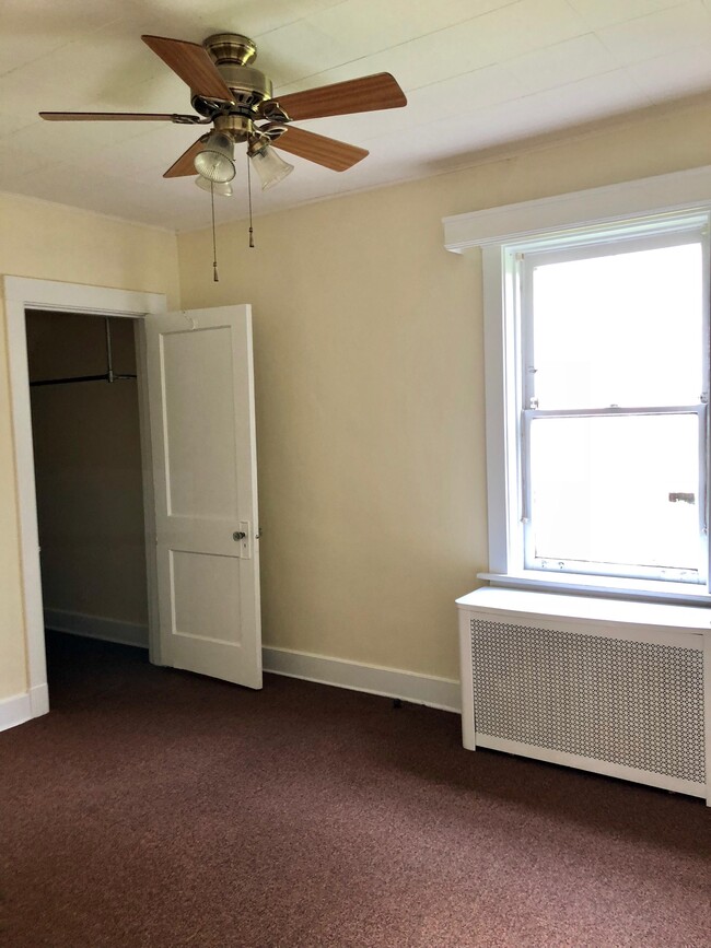 Bedroom 3 and walk-in closet - 211 East End Ave