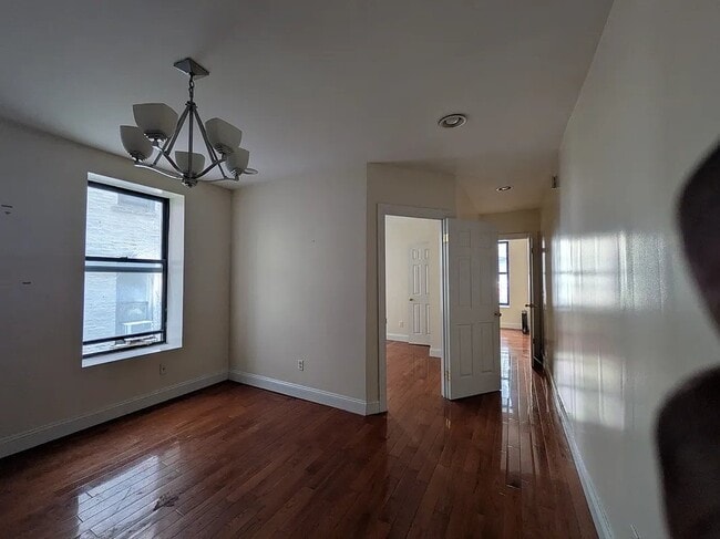 Building Photo - 537 W 158th St