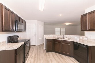 Building Photo - 24415 Volta Gardens Ct