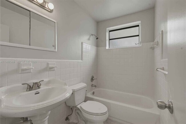 Foto del edificio - 3825 SW 33rd St