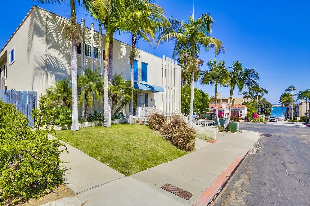 Primary Photo - 360 Rosecrans St