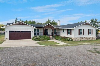 Building Photo - 4107 Highland Rd