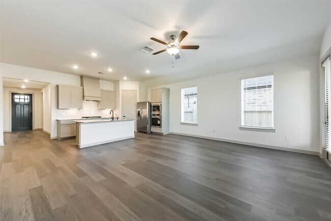 Foto del edificio - 3413 Daily Harvest Dr