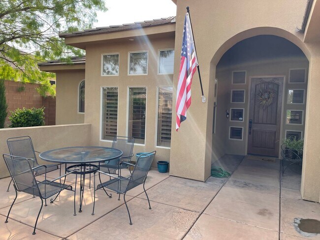 Building Photo - Great Home in LITTLE VALLEY!!!  Large yard...