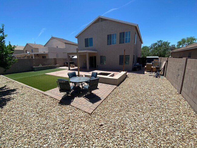 Building Photo - Ideal Ironwood Estates Living: 4-Bed, 3-Ba...
