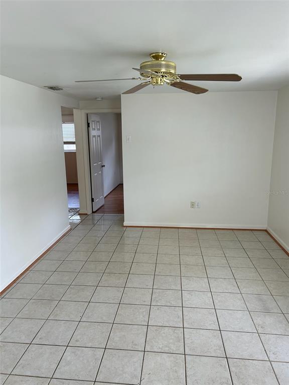 Building Photo - 2051 Hess Dr