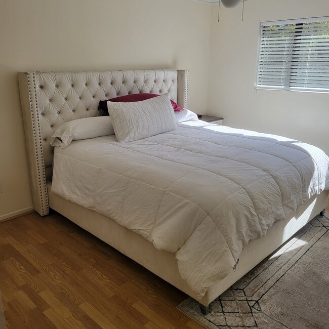 Foto del edificio - 5000 S Centinela Ave