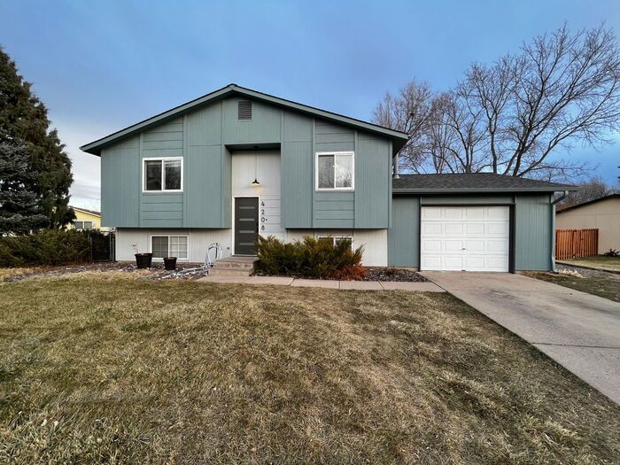 Updated 3 Bed, 2 Bath, BiLevel Home in La... House Rental in Laporte