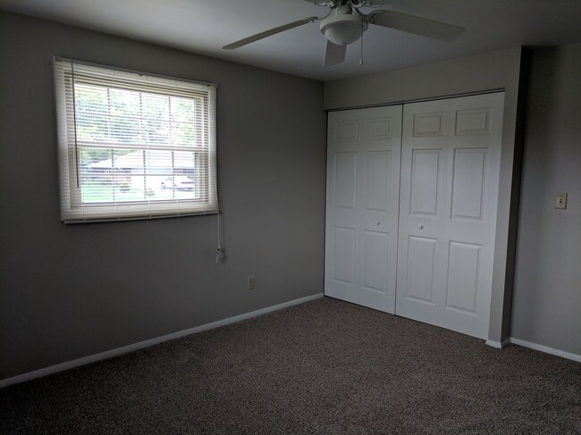 Building Photo - 4363 Tonawanda Trl