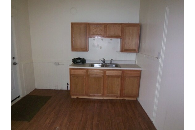 Building Photo - 128 State St