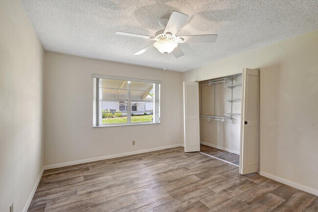 Foto del edificio - 903 Savannas Point Dr