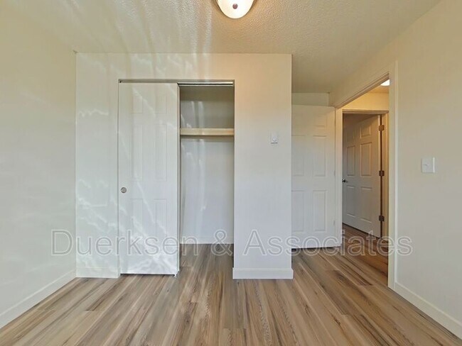 Foto del edificio - 430 Ermine St SE