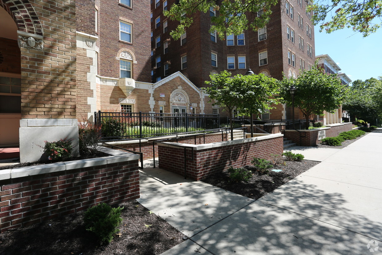 Foto principal - Bainbridge Apartments