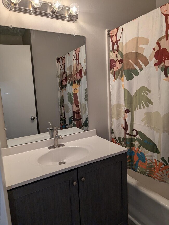 Foto del edificio - 105 Windy Cir