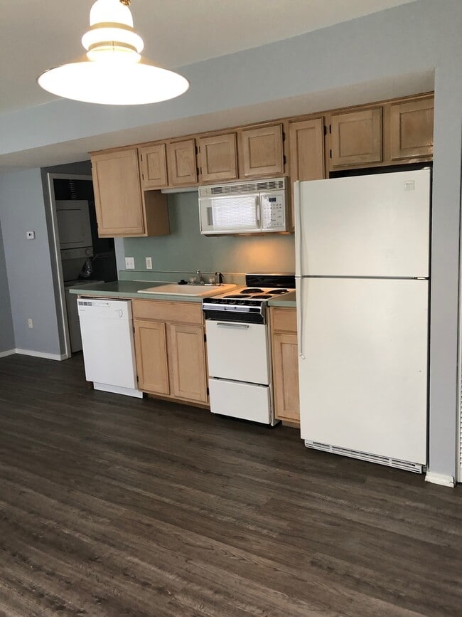 Building Photo - WALK-IN / WALK-OUT ground level condo at Fall Creek Resort