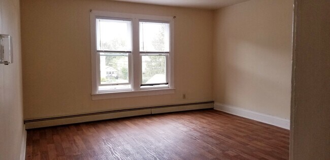 Sala de estar - Unidad 2 - 61 N Jones St