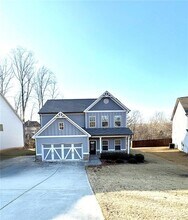 Building Photo - 827 Wellford Ave