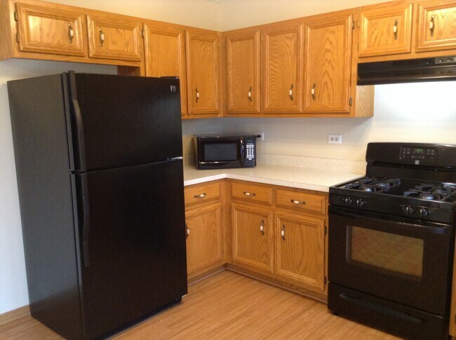 Building Photo - 6511 Benich Ln