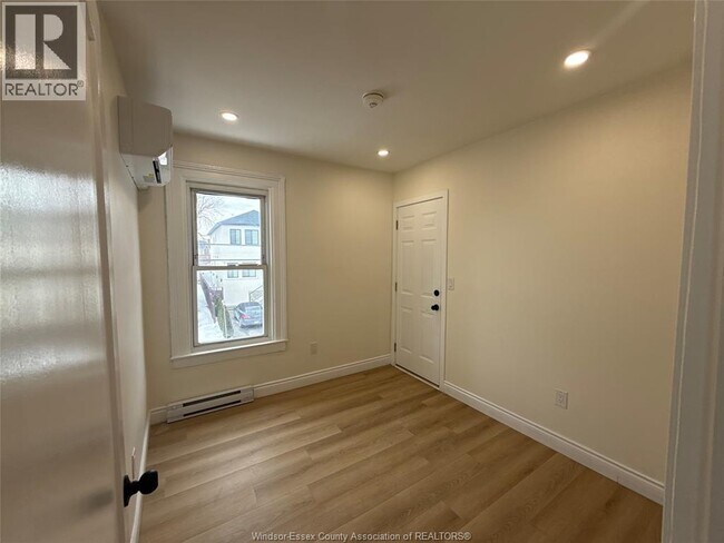 Photo du bâtiment - 191 Marentette Ave