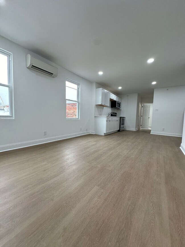 Foto del edificio - 1209 N Franklin St