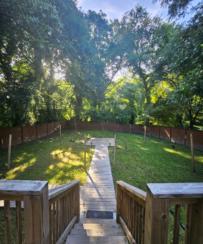 Photo - 16 Johnson Rd NW House