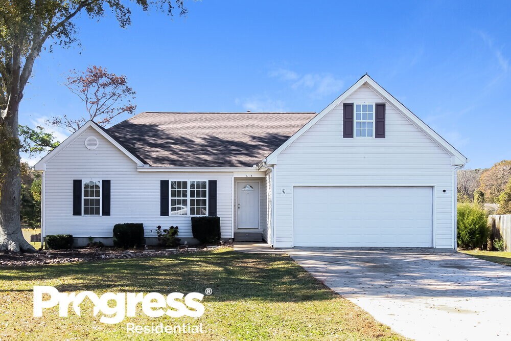 615 Lakeview Dr, Monroe, GA 30656 House for Rent in Monroe, GA