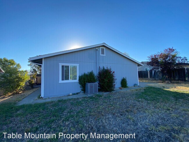 Building Photo - 3 br, 2 bath House - 5294 Margo Lane