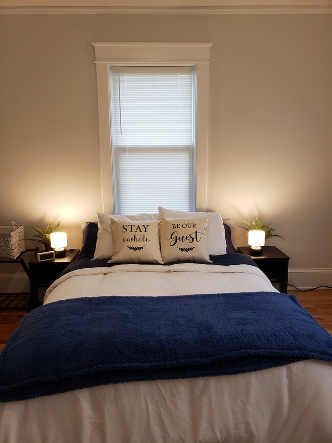 Building Photo - 424 Bolt Ave