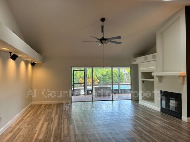 Building Photo - 404 N Sundance Dr