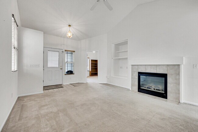 Foto del edificio - $2,100.00 - 3 Beds, 2 Baths, Single Family...