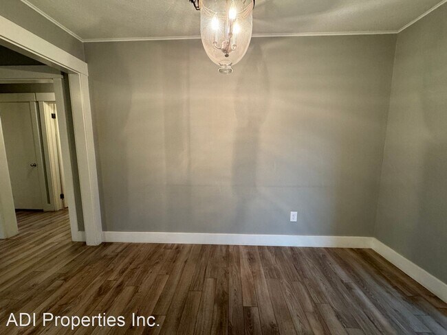 Foto del edificio - 3 br, 2 bath House - 242 NW Rachel Street