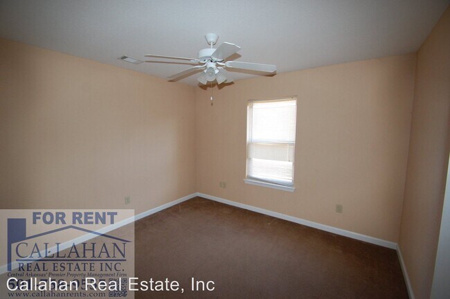 Foto del edificio - 3 br, 1.5 bath House - 10 Davis Court