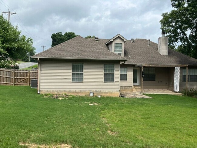 Foto del edificio - Beautiful 4 Bedroom 2 and a Half Bathroom in the Heart of Sherwood, AR