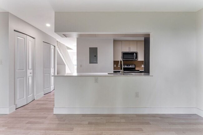 Foto del edificio - 2754-2791 NW 191st Terrace