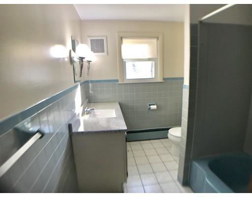 Foto del edificio - 6 Roland Rd