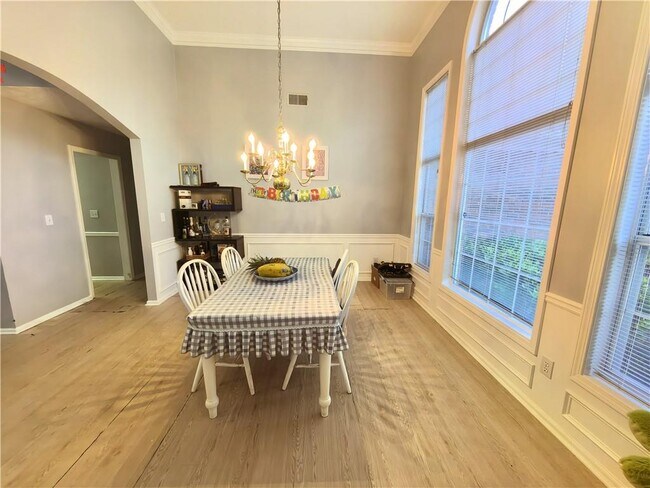 Foto del edificio - 235 Ruby Forest Pkwy