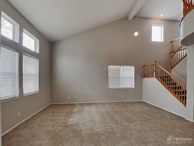 Building Photo - 3521 Tesoro Del Valle Ct