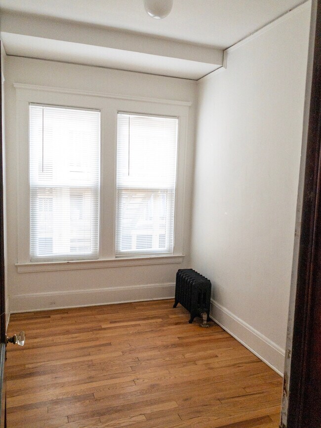 Foto del edificio - 620 W Forest Ave