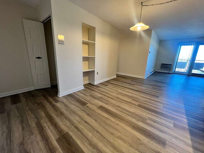 Foto del edificio - 374 Massachusetts Ave