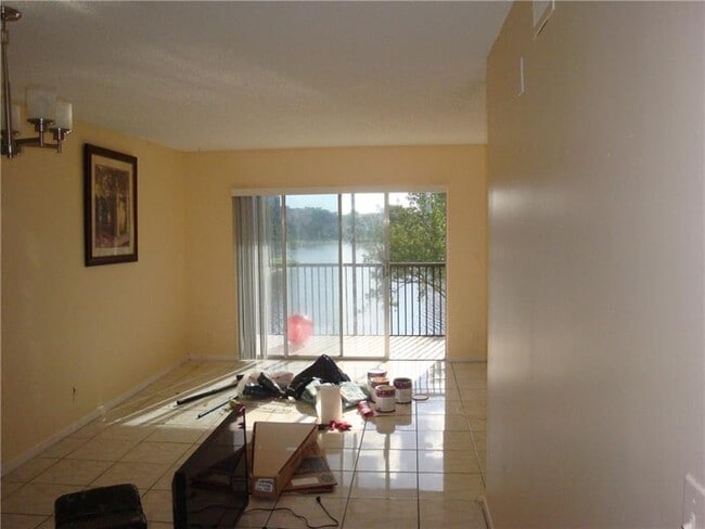 Building Photo - 2226 N Cypress Bend Dr