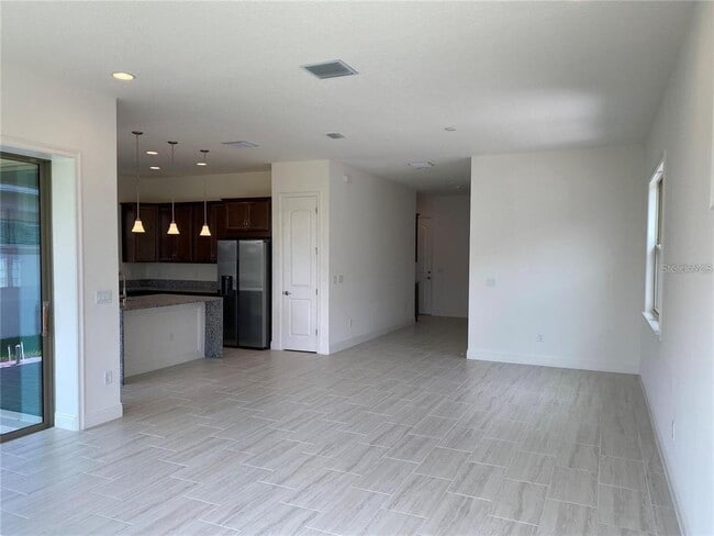 Foto del edificio - 8112 Mabury Ln