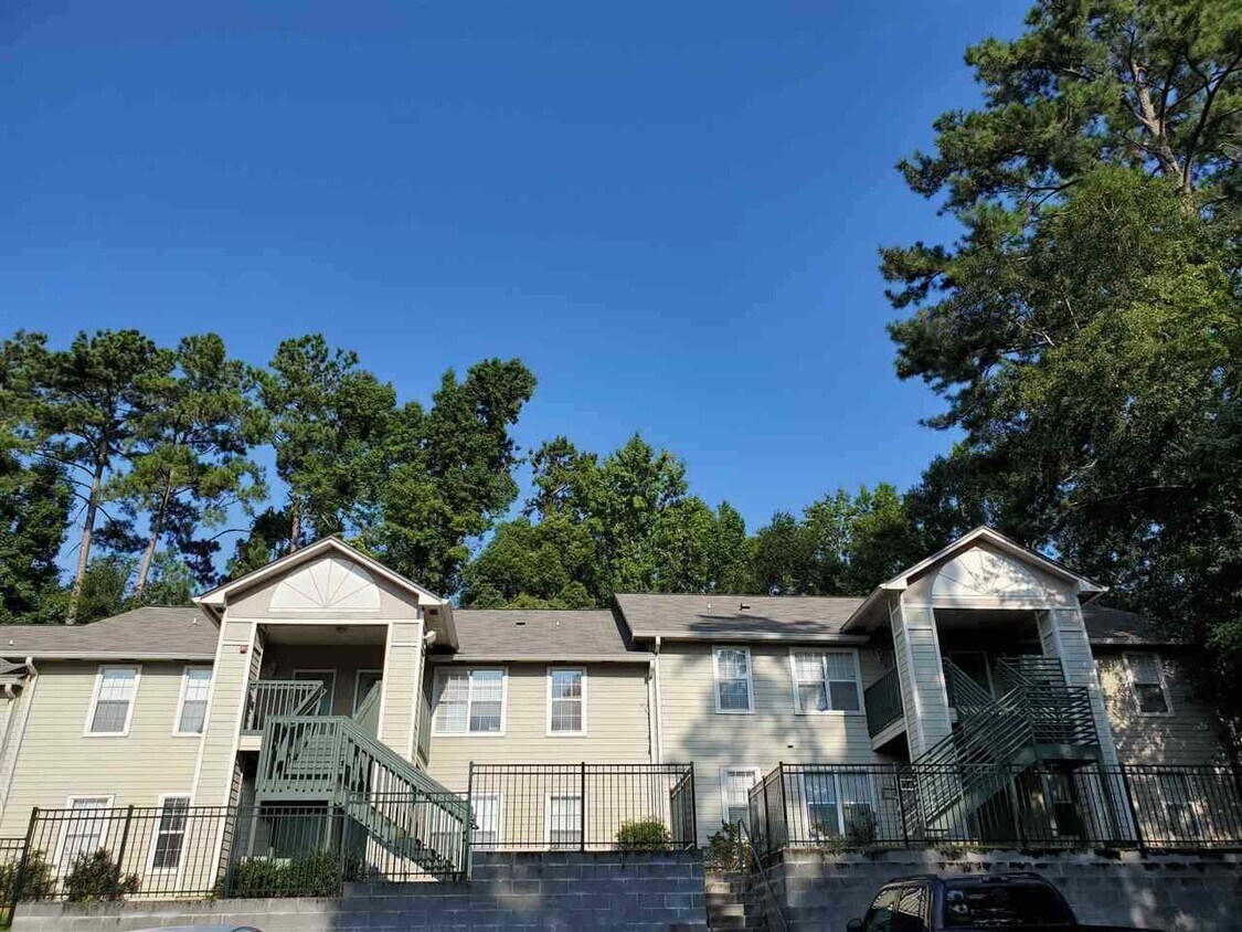 1100 Greentree Ln Unit H, Tallahassee, FL 32304 Condo for Rent in