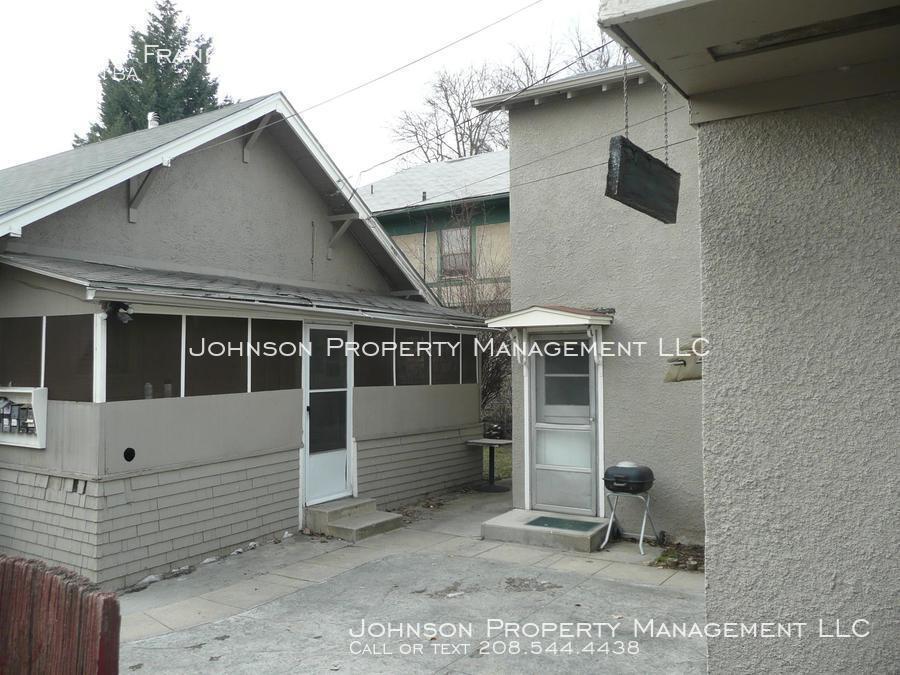 Primary Photo - 820 1/2 Franklin St #3