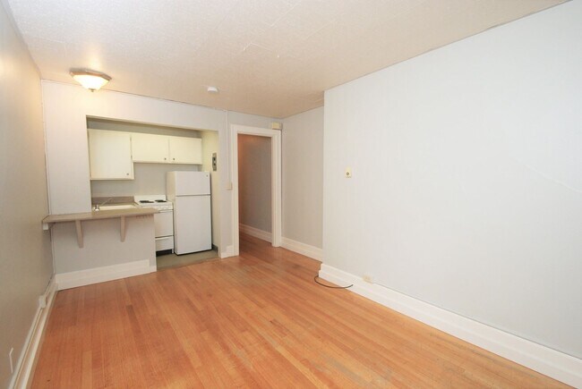 Building Photo - 1400 Boren Ave